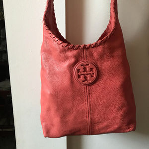 Tory Burch Whipstich Hobo- great for Fall!